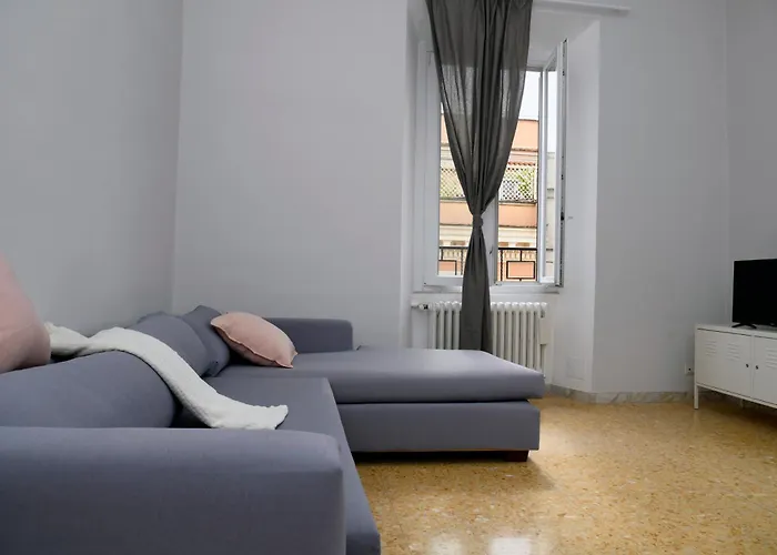 A Due Passi Dal Colosseo - Vista Citta - Luxury Apartment Rom